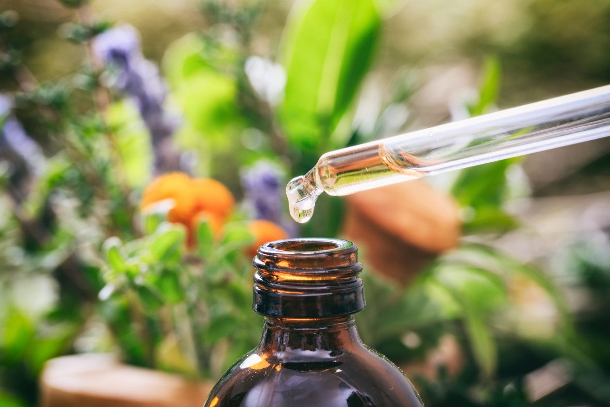 Bittertropfen aus der Apotheke